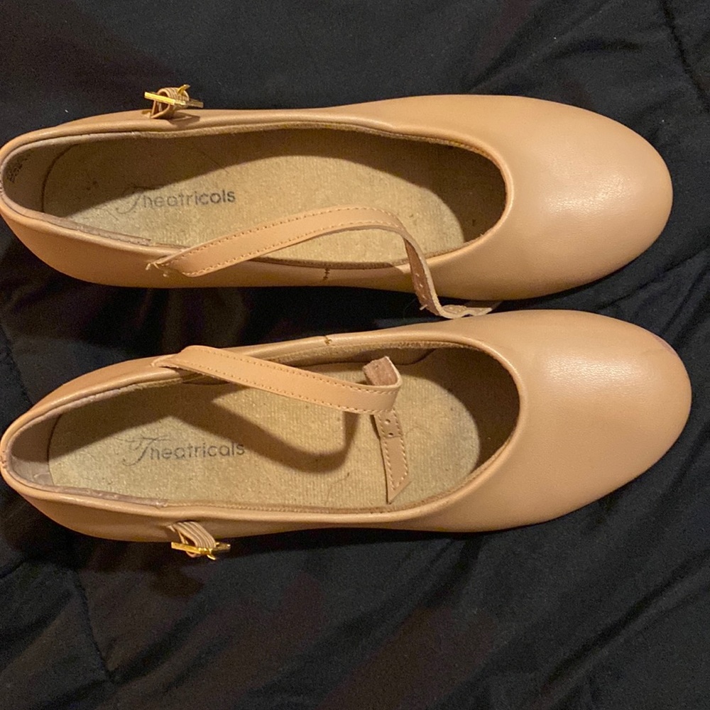 Nude character shoes size 8 dance theatre